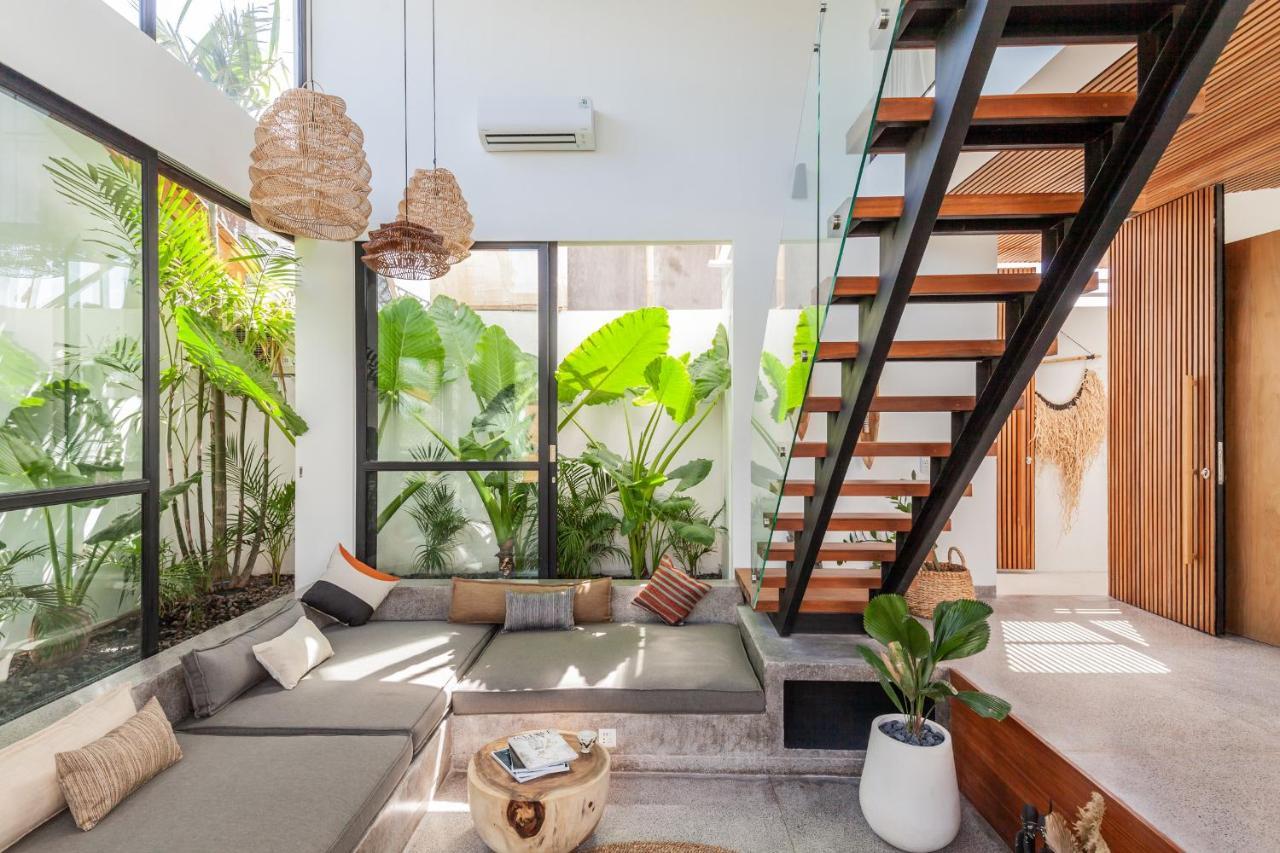 Beyond Bespoke Villas Seminyak Exterior foto